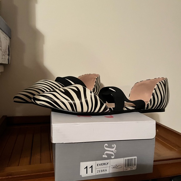 Everly - Picture 2 of 3